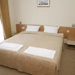 酒店 Melsa Coop 内塞伯尔